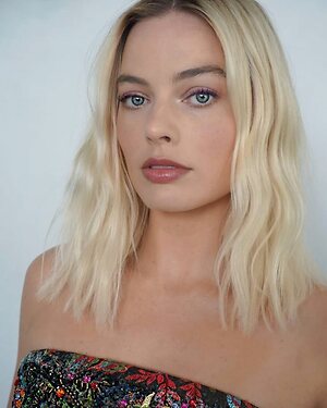Margot Robbie leaked photo #94
