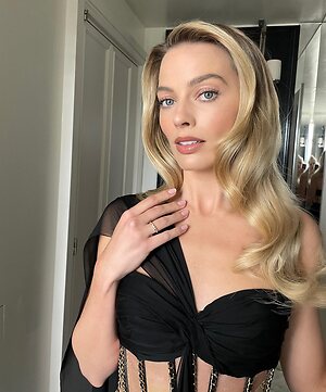 Margot Robbie
