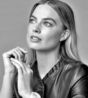 Margot Robbie leaked photo #143