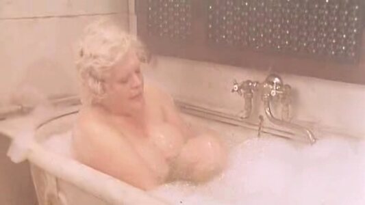 Maria Antonietta Beluzzi leaked photo #11
