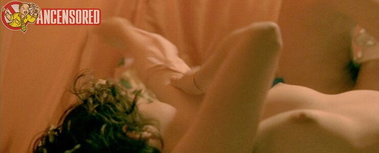 Maria Deschamps leaked photo #3