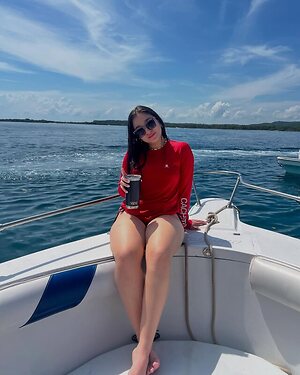Maria Leon leaked photo #8