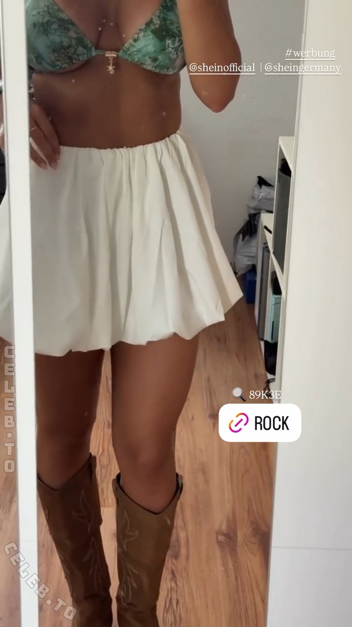 Maria Maksimovic photo