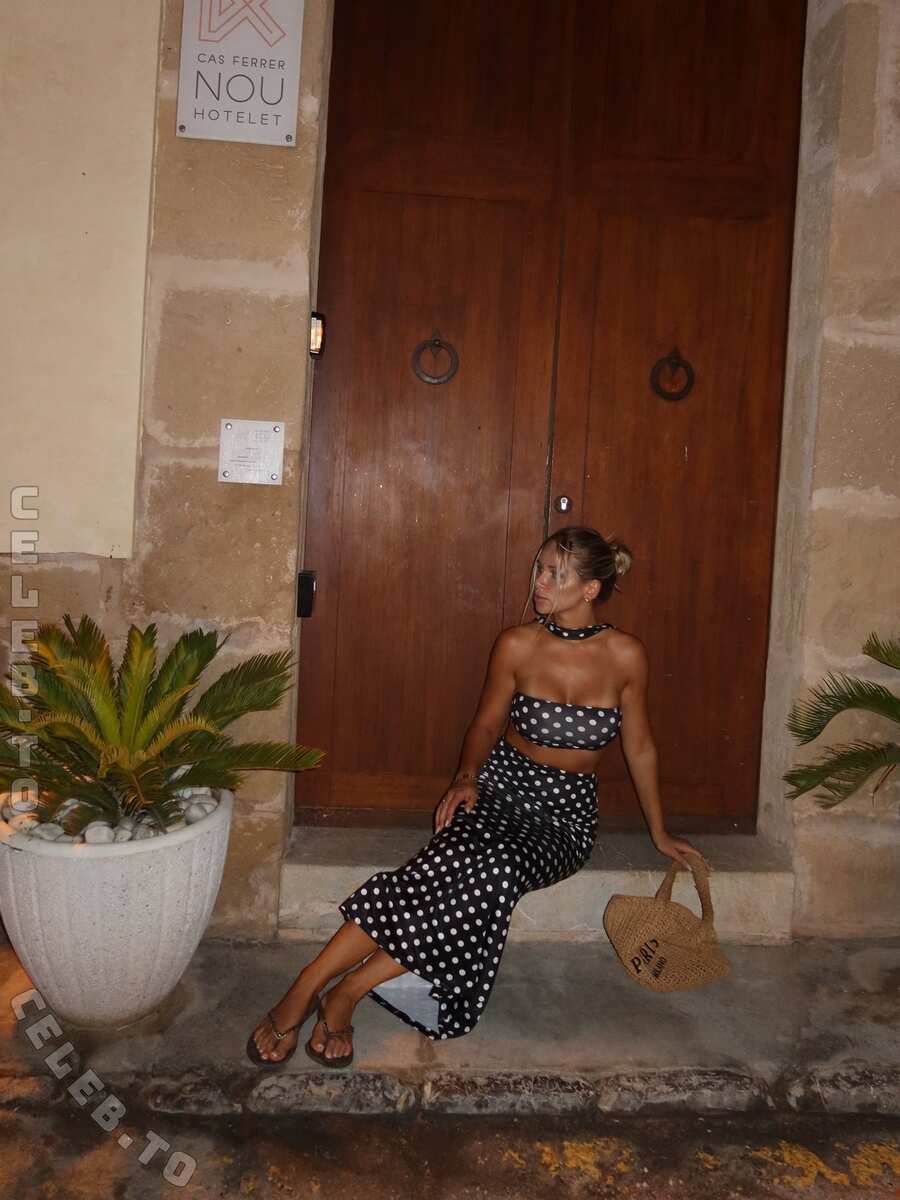 Maria Maksimovic photo