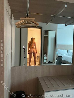 Maria Schmidt Nude Leaked Photo #22