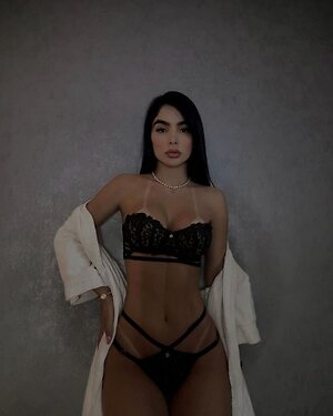 mariaisabelvilla leaked photo #11
