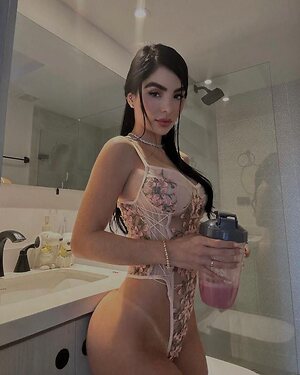 mariaisabelvilla leaked photo #16