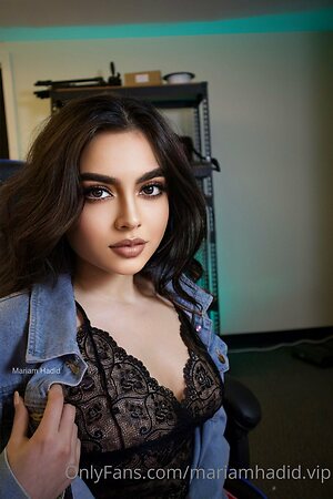 Mariam Hadid leaked photo #4