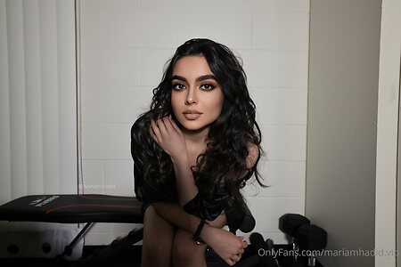 Mariam Hadid leaked photo #61