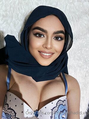 Mariam Hadid Nude Leaked Photo #70