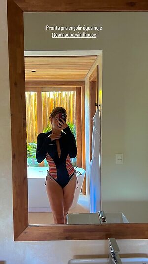 Mariana Goldfarb leaked photo #6