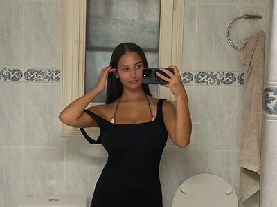 Mariana P Nude Leaked Photo #11