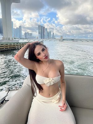 Mariana Santamaria Nude Leaked Photo #35