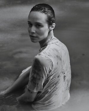 Mariana Ximenes leaked photo #8