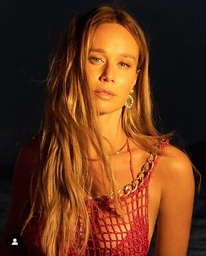 Mariana Ximenes leaked photo #26
