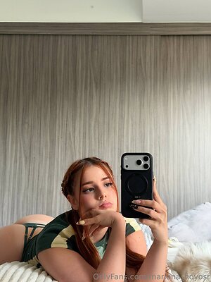 Marianahoyosr leaked photo #28