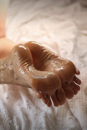 Marie French Feetgirl Nude Leaked Photo #4