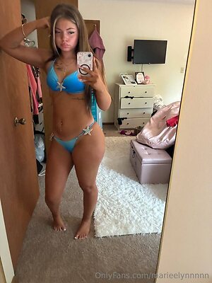 Marie Lyn leaked photo #29