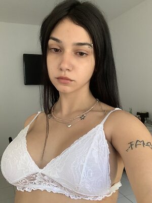 Marina Moraes leaked photo #13