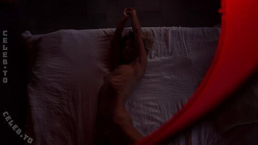 Marisa Papen Nude Leaked Photo #9