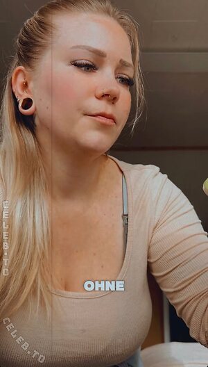 Marisacarry leaked photo #13