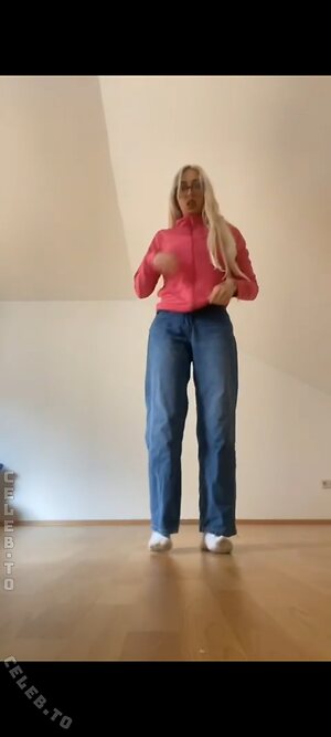 Marlenii3 Nude Leaked Photo #3