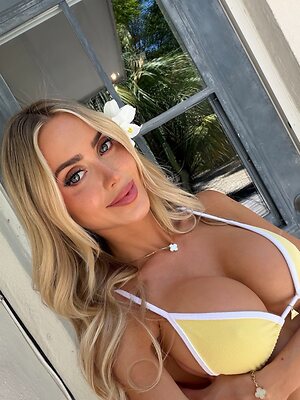 Marli Buccola leaked photo #43