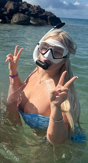 Marsdenit Nude Leaked Photo #27