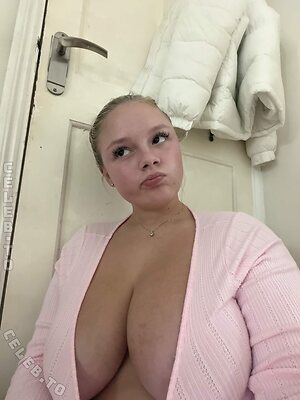 Marsdenit Nude Leaked Photo #84