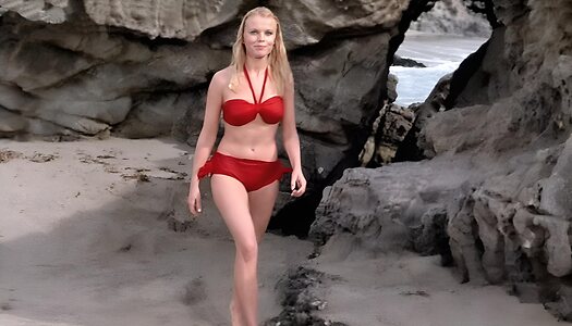 Marta Kristen leaked photo #5