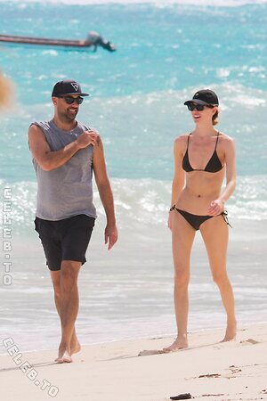 Martha Hunt Nude Leaked Photo #50