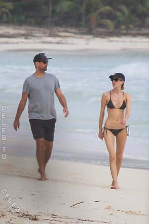 Martha Hunt Nude Leaked Photo #59