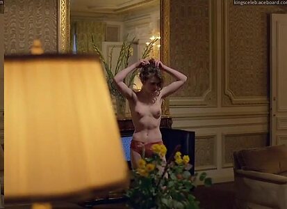Maruschka Detmers leaked photo #105