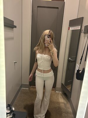 mary konczal leaked photo #19
