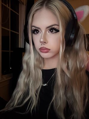 mary konczal leaked photo #39