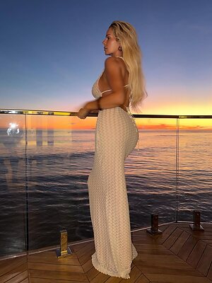 Maryse Ouellet Nude Leaked Photo #8