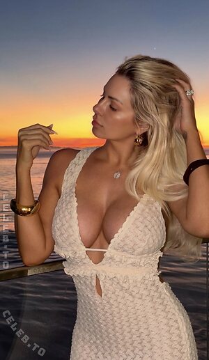 Maryse Nude Leaked Photo #8