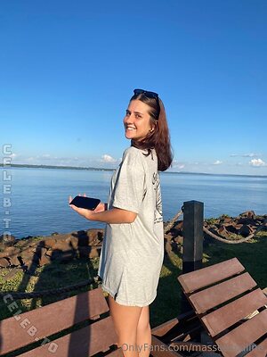 masseusealine Nude Leaked Photo #40