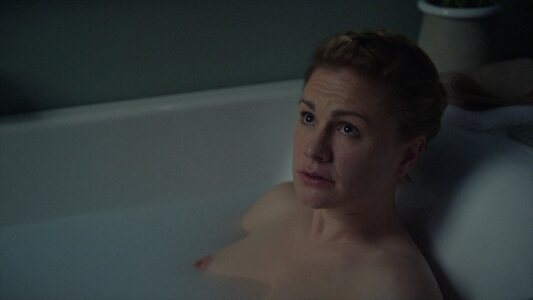 Maura Tierney leaked photo #6