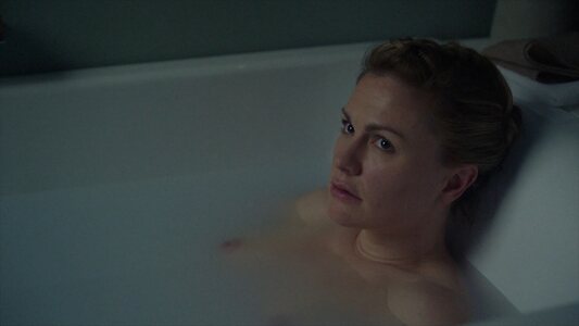 Maura Tierney leaked photo #7