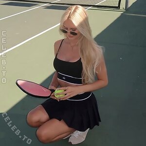 Mavie Noelle photo