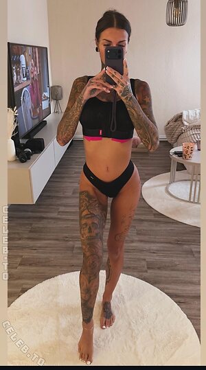 Maxiink_ Nude Leaked Photo #14