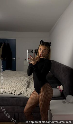 maxima_mclk Nude Leaked Photo #12926