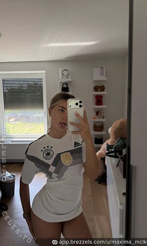 maxima_mclk Nude Leaked Photo #2363