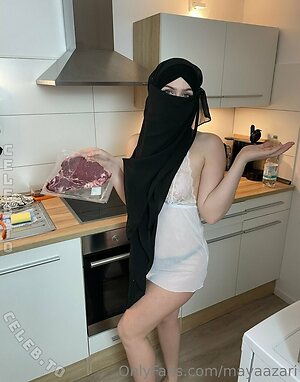 Maya Azari leaked photo #44