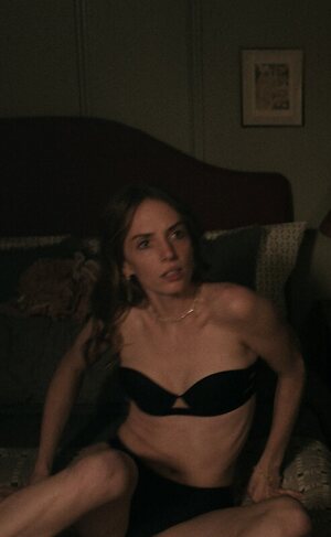 Maya Hawke leaked photo #2