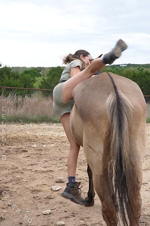 Maya Higa Nude Leaked Photo #2