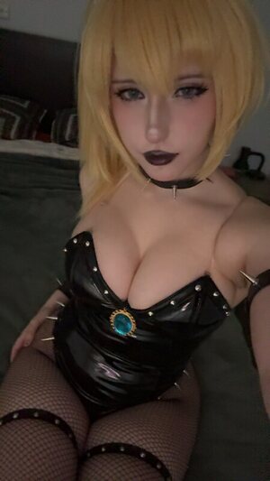 Maya leaked photo #7