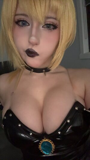 Maya leaked photo #21