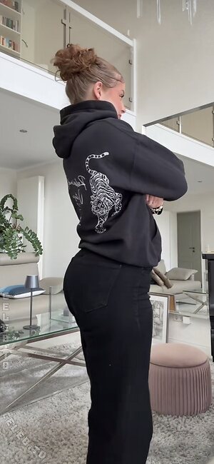 mayaa.zr Nude Leaked Photo #32